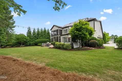 112 Honeyridge Lane Holly Springs NC 27540