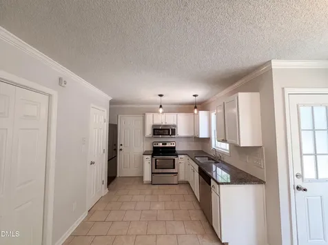 1024 Laurel Leaf Road Zebulon NC 27597