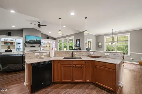 624 E Hatterleigh Avenue Hillsborough NC 27278