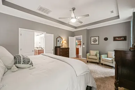 624 E Hatterleigh Avenue Hillsborough NC 27278