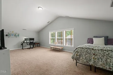 624 E Hatterleigh Avenue Hillsborough NC 27278