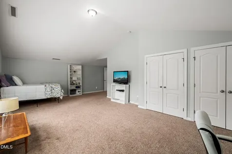 624 E Hatterleigh Avenue Hillsborough NC 27278