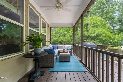 624 E Hatterleigh Avenue Hillsborough NC 27278