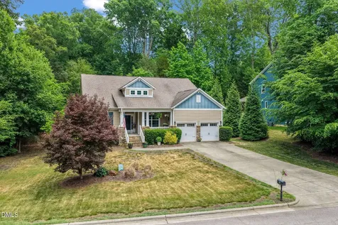 624 E Hatterleigh Avenue Hillsborough NC 27278