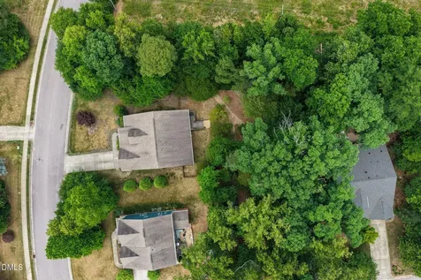624 E Hatterleigh Avenue Hillsborough NC 27278
