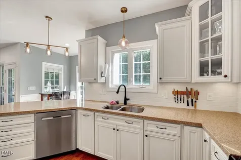 1009 Country Glen Court Apex NC 27502
