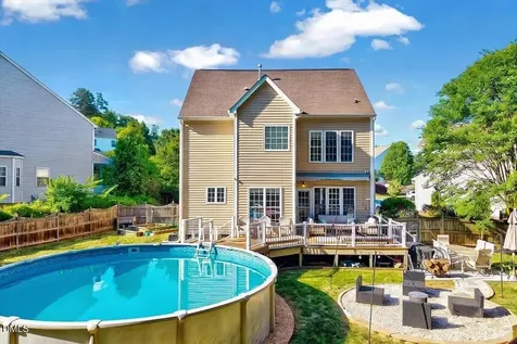1009 Country Glen Court Apex NC 27502