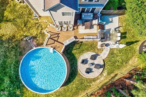 1009 Country Glen Court Apex NC 27502