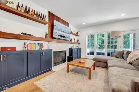 1009 Country Glen Court Apex NC 27502