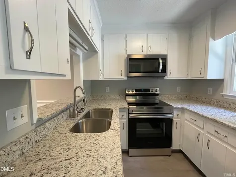 3205 Warwick Drive Raleigh NC 27606
