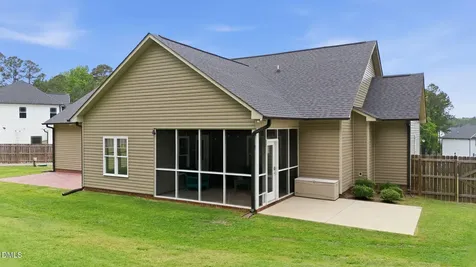 133 Buckhaven Court Holly Springs NC 27540