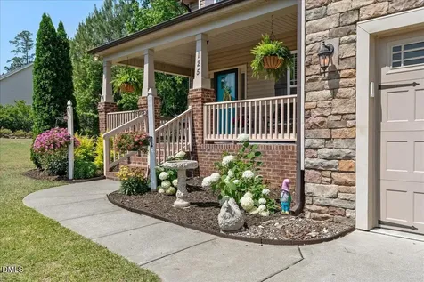 125 Boxwood Drive Youngsville NC 27596