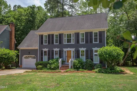 1832 Chedworth Court Chapel Hill NC 27517