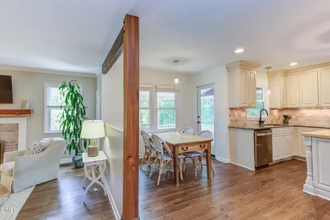 1832 Chedworth Court Chapel Hill NC 27517