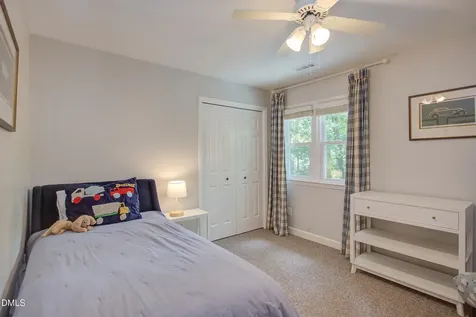 1832 Chedworth Court Chapel Hill NC 27517
