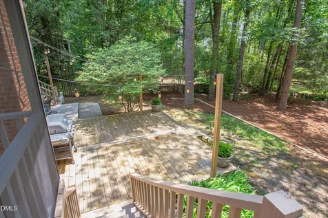 1832 Chedworth Court Chapel Hill NC 27517