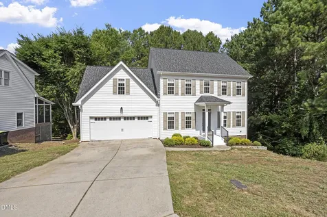 729 Little Leaf Court Holly Springs NC 27540
