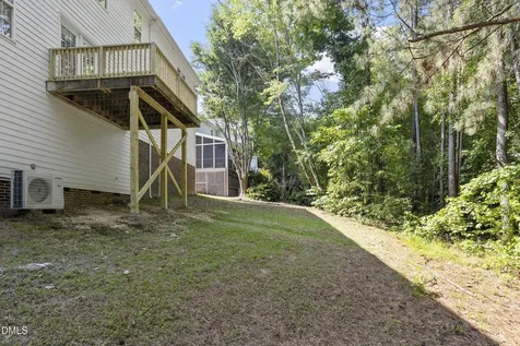 729 Little Leaf Court Holly Springs NC 27540