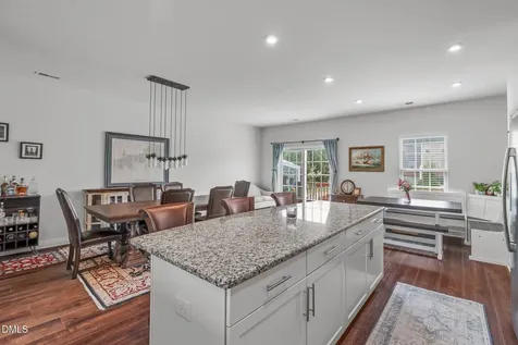 1092 Ambergate Station Apex NC 27502
