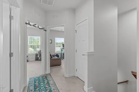 1092 Ambergate Station Apex NC 27502