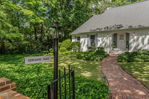 25 Magnolia Road Pinehurst NC 28374