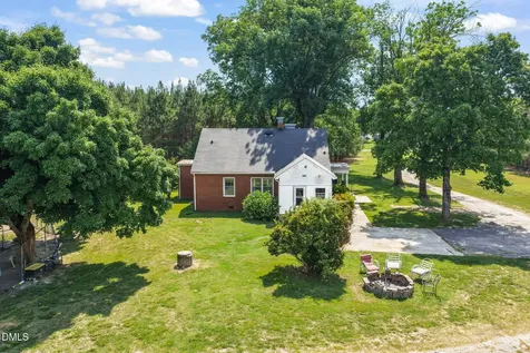 5225 Satterwhite Point Road Henderson NC 27537