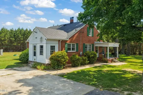 5225 Satterwhite Point Road Henderson NC 27537