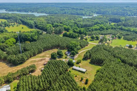 5225 Satterwhite Point Road Henderson NC 27537