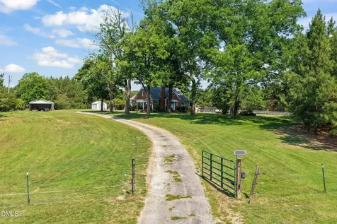 5225 Satterwhite Point Road Henderson NC 27537