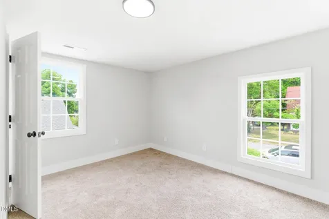 112 Jefferson Street Burlington NC 27217