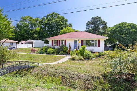 523 Central Avenue Hillsborough NC 27278
