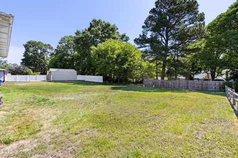 523 Central Avenue Hillsborough NC 27278