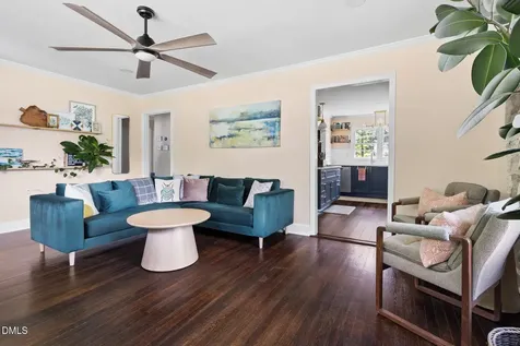 523 Central Avenue Hillsborough NC 27278