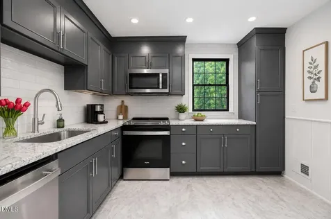 608 Dennis Avenue Raleigh NC 27604