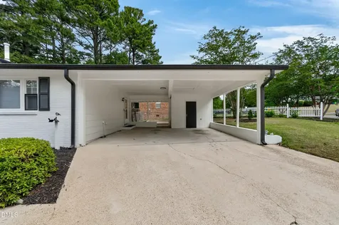 2106 Southgate Drive Raleigh NC 27610