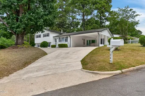 2106 Southgate Drive Raleigh NC 27610