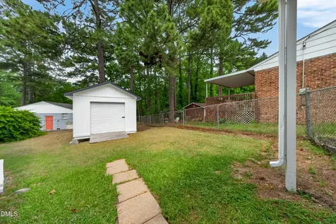 2106 Southgate Drive Raleigh NC 27610