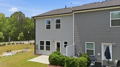 404 Barrington Row Avenue Zebulon NC 27597