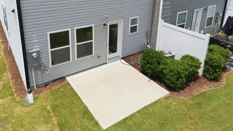 404 Barrington Row Avenue Zebulon NC 27597