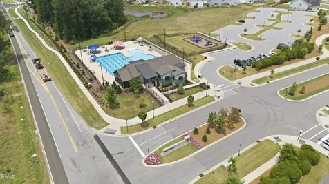 404 Barrington Row Avenue Zebulon NC 27597