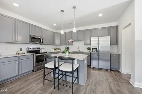 404 Barrington Row Avenue Zebulon NC 27597