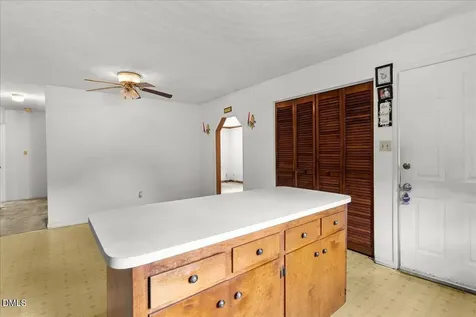 311 Farley Circle Roanoke Rapids NC 27870