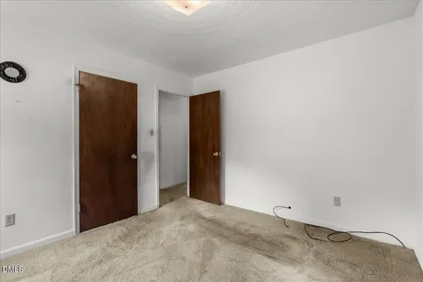 311 Farley Circle Roanoke Rapids NC 27870