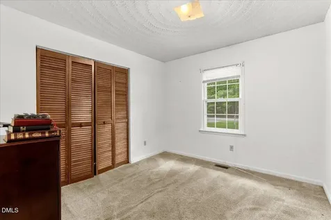 311 Farley Circle Roanoke Rapids NC 27870