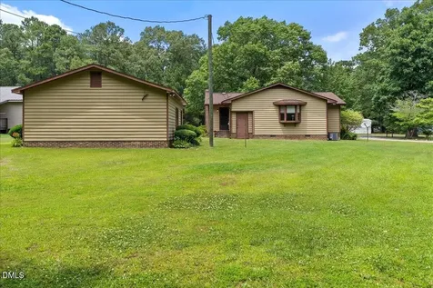 311 Farley Circle Roanoke Rapids NC 27870