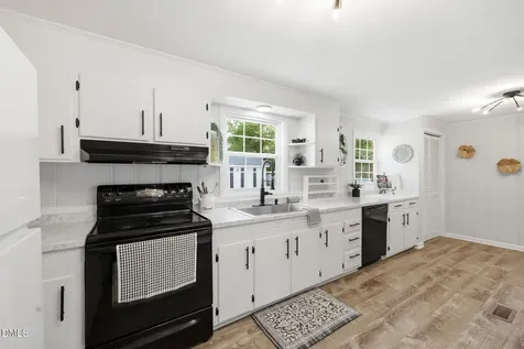 695 Old Route 22 Kenly NC 27542