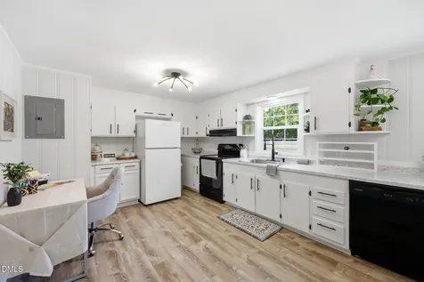 695 Old Route 22 Kenly NC 27542