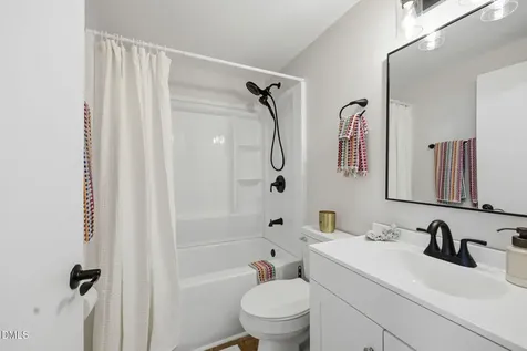 695 Old Route 22 Kenly NC 27542