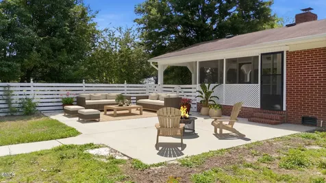 695 Old Route 22 Kenly NC 27542