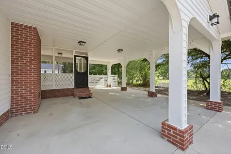 695 Old Route 22 Kenly NC 27542